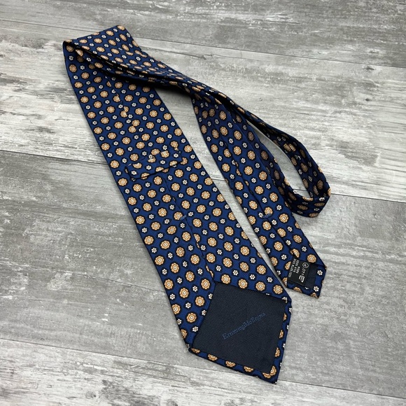 Ermenegildo Zegna Blue w/ Gold, Black & White Medallion Pattern Tie - Picture 2 of 4